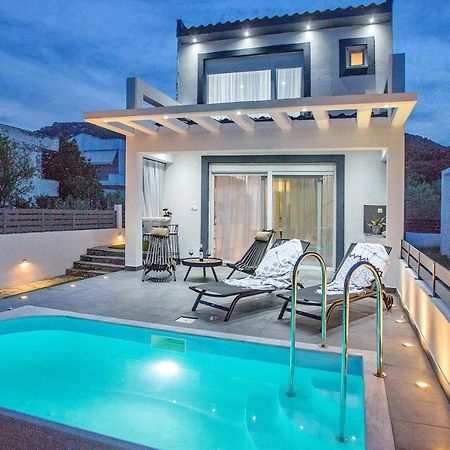 Joy C Deluxe Villa Nea Iraklitsa Luaran gambar