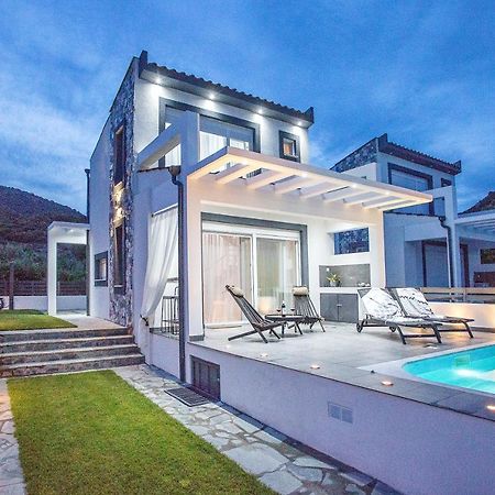 Joy C Deluxe Villa Nea Iraklitsa Luaran gambar