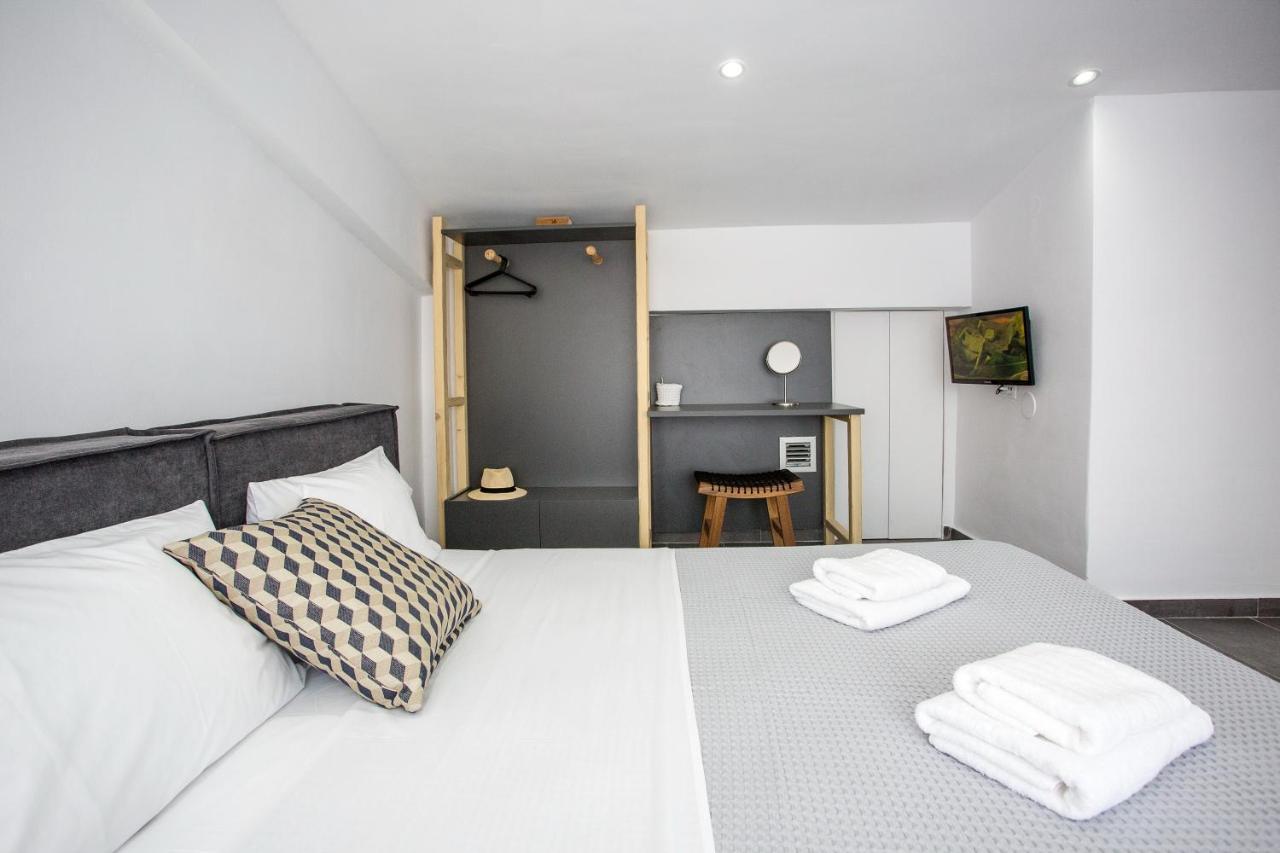 Joy C Deluxe Villa Nea Iraklitsa Luaran gambar