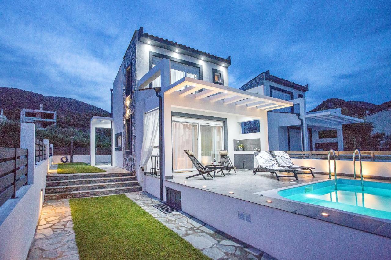 Joy C Deluxe Villa Nea Iraklitsa Luaran gambar