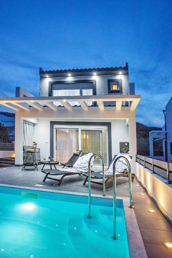 Joy C Deluxe Villa Nea Iraklitsa Luaran gambar